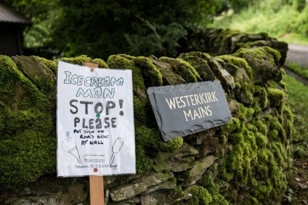 Westerkirk Mains Vila Bentpath Exterior foto